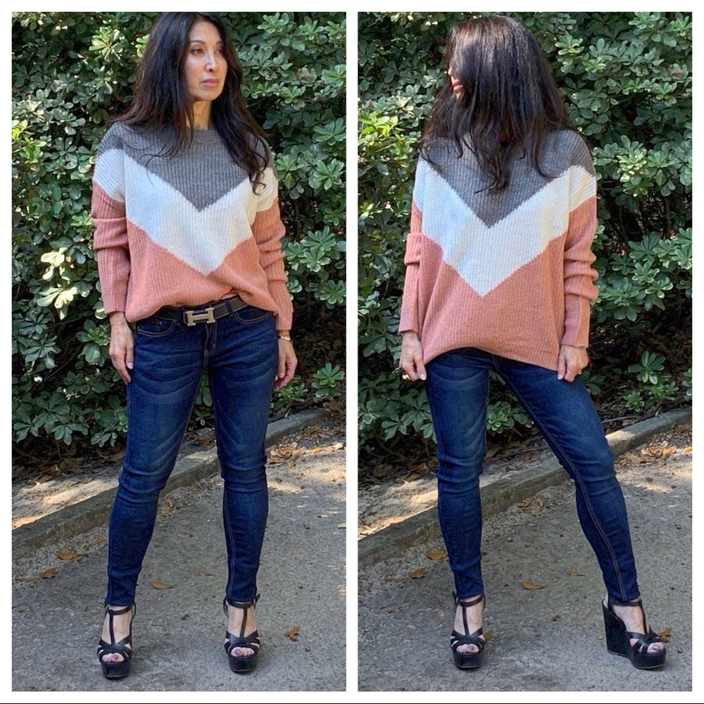 ✨LAST ONES✨Color block beautiful loose fit sweater - Picture 5 of 8
